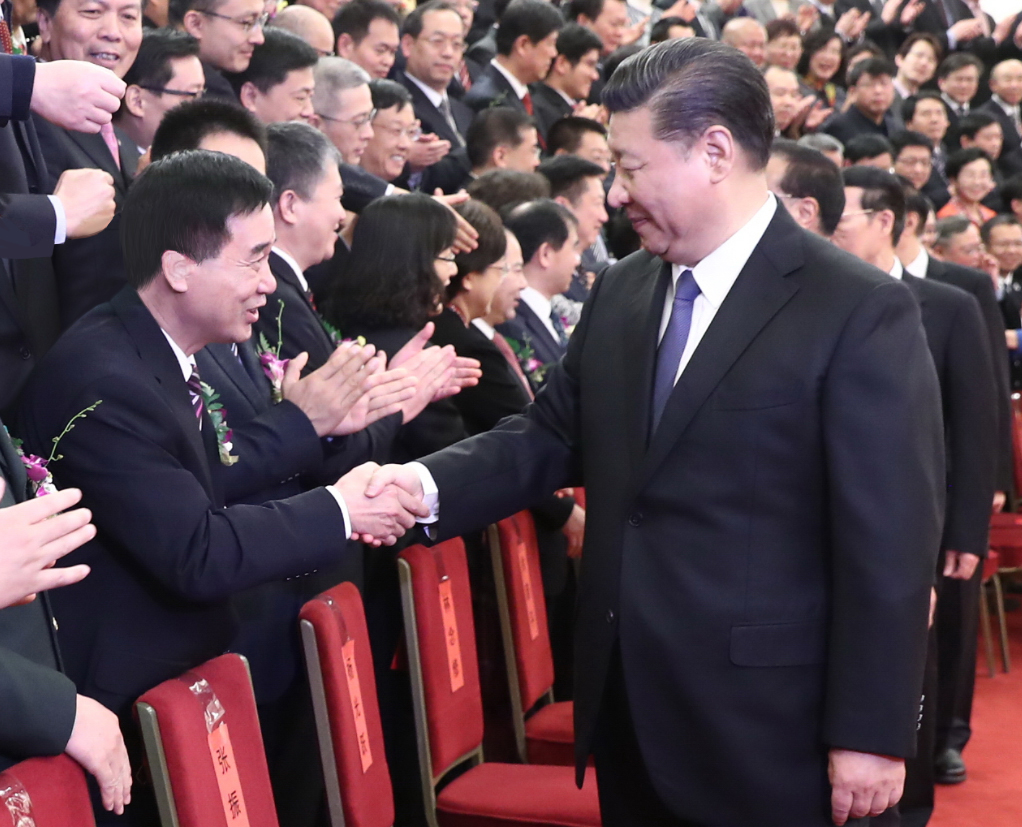 2018年1月8日，張國(guó)良榮獲國(guó)家科技進(jìn)步一等獎(jiǎng),習(xí)近平總書記與張國(guó)良握手照片